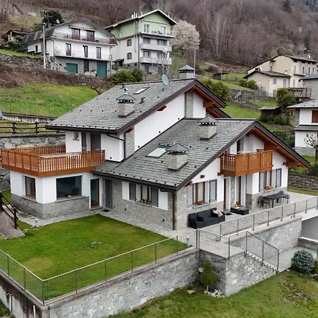 Ca' Piramidi * Postalesio
